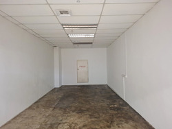 Lucky Plaza (D9), Shop House #494381311